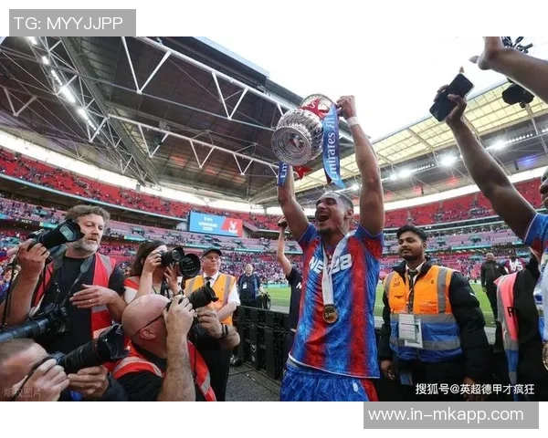 英媒称曼联青睐格拉斯纳水晶宫已着手寻找新主帅