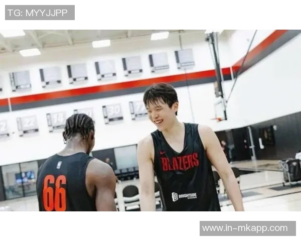 苏群分析曾凡博与杨瀚森的训练环境差异及其对成长的影响 苏群分析曾凡博与杨瀚森的训练环境差异及其对成长的影响